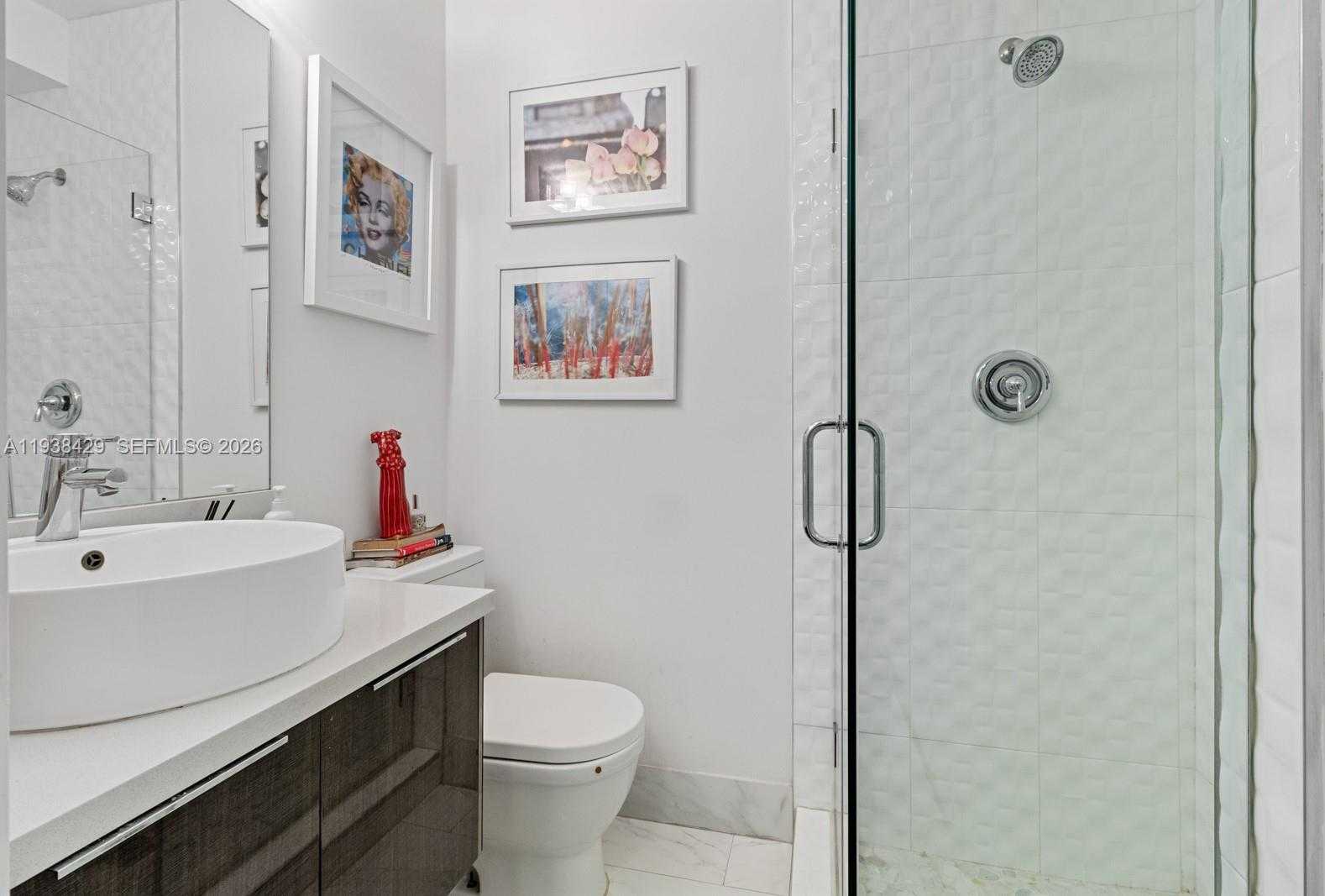 Small Image of 2930 CATALINA ST #1, Miami Number 34