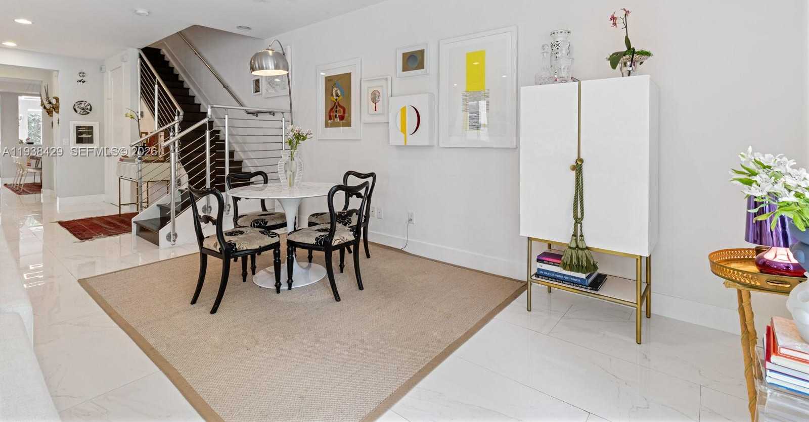 Small Image of 2930 CATALINA ST #1, Miami Number 4