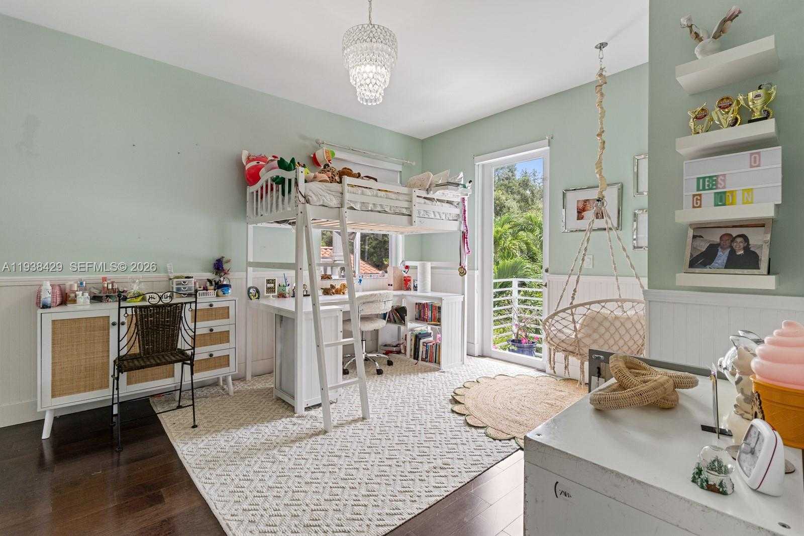 Small Image of 2930 CATALINA ST #1, Miami Number 6