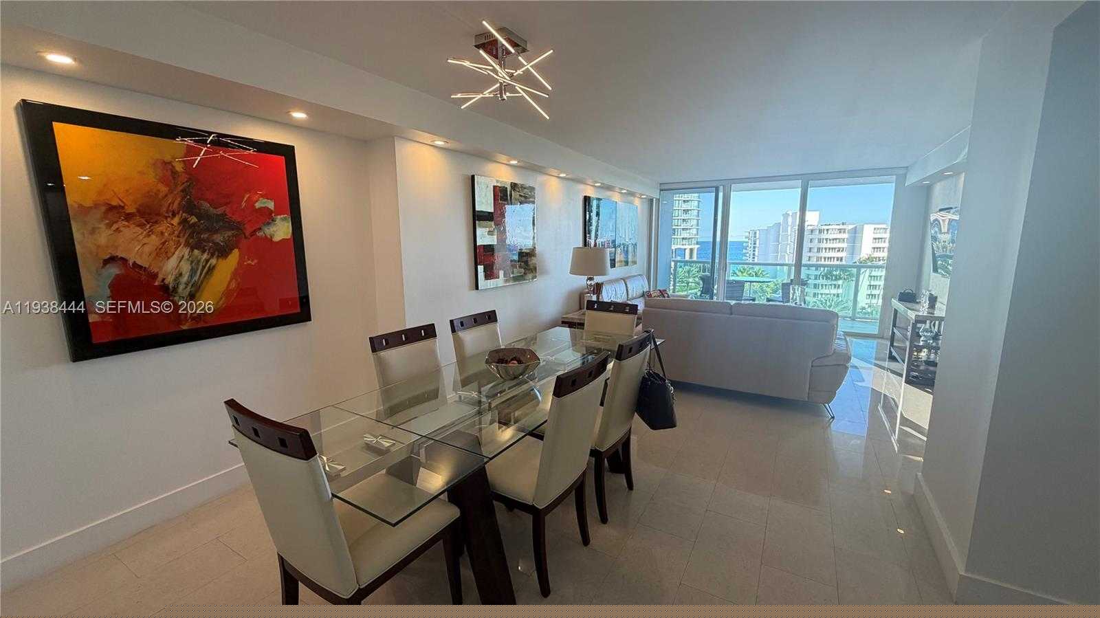 Small Image of 100 BAYVIEW DR #807, Sunny Isles Beach Number 3
