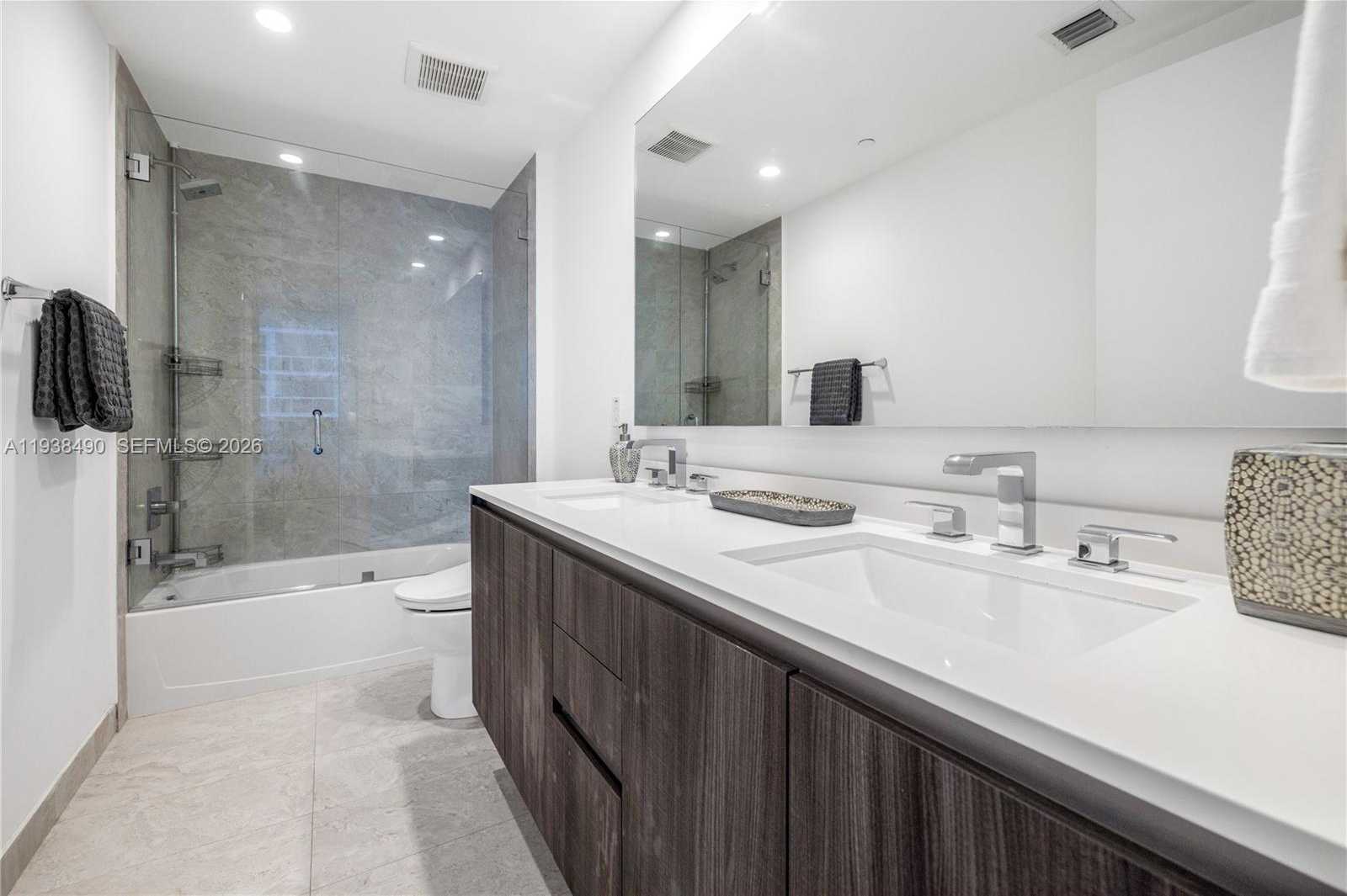 Small Image of 488 NORTH EAST 18TH ST #1511, Miami Number 24