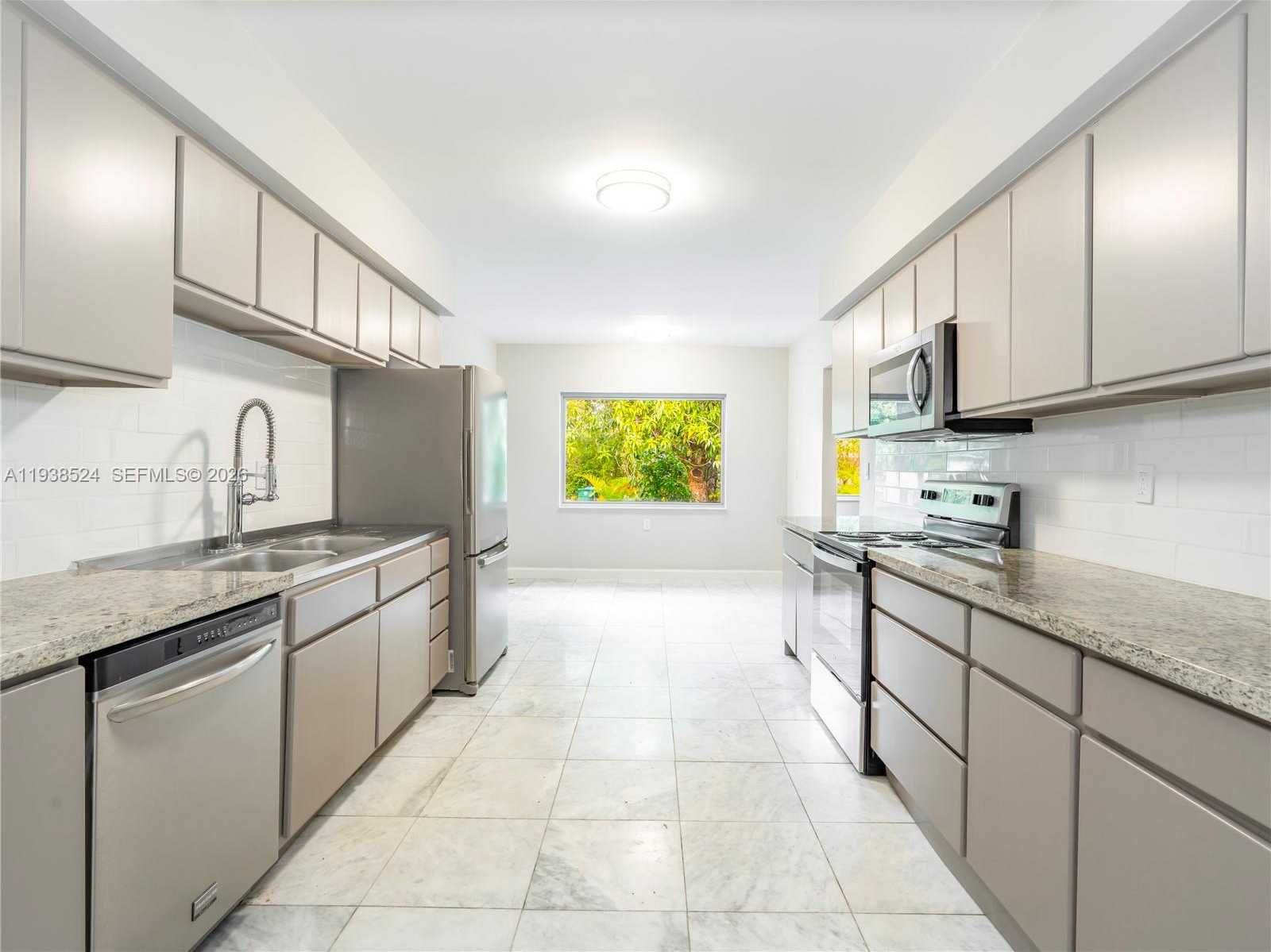 Imagen de Pequeño Objeto