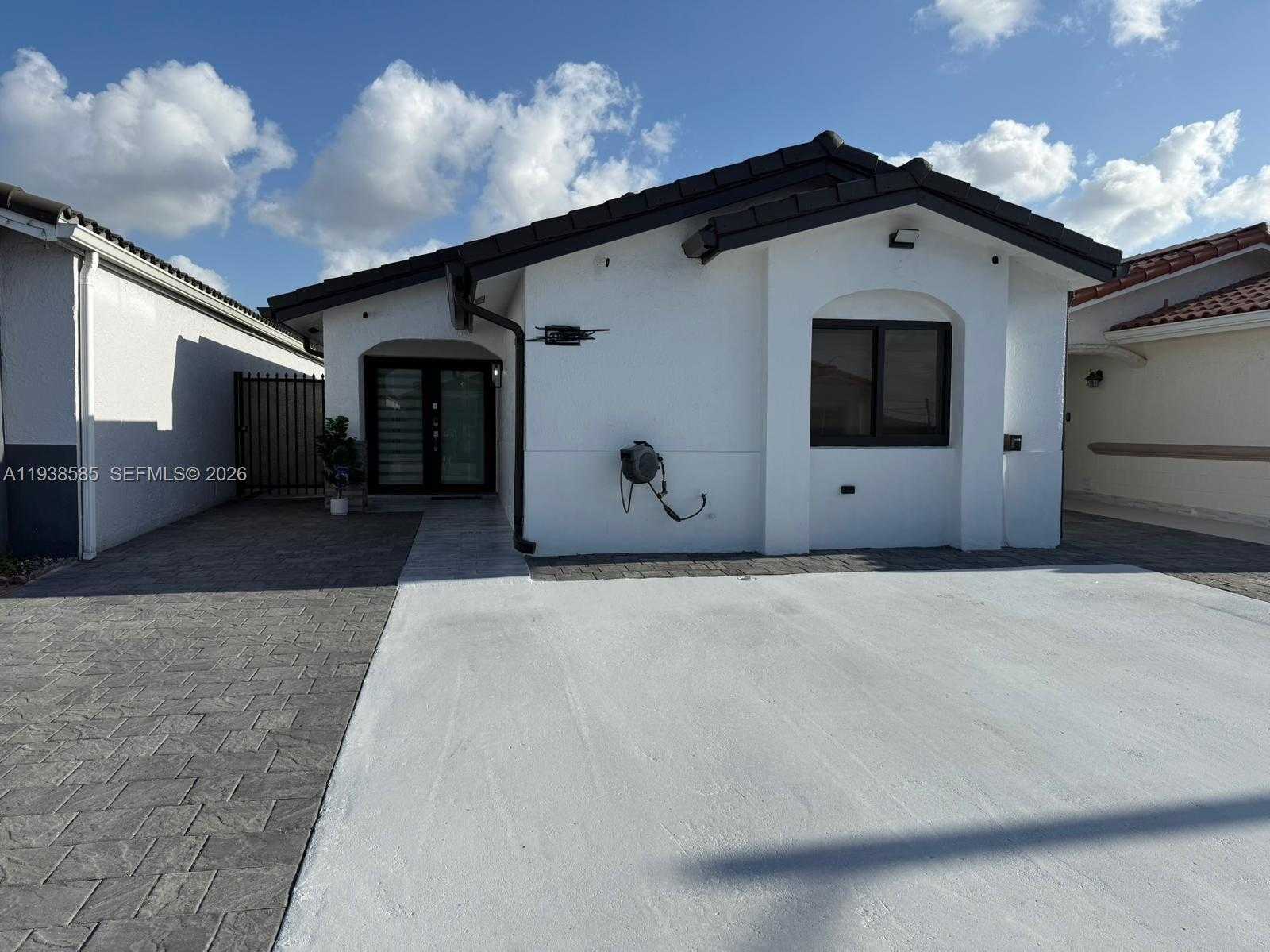 Imagen de Pequeño Objeto