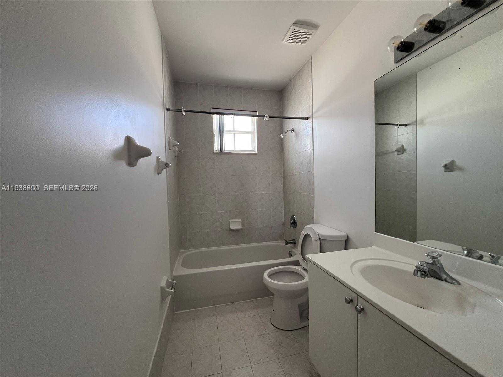 Imagen de Pequeño Objeto