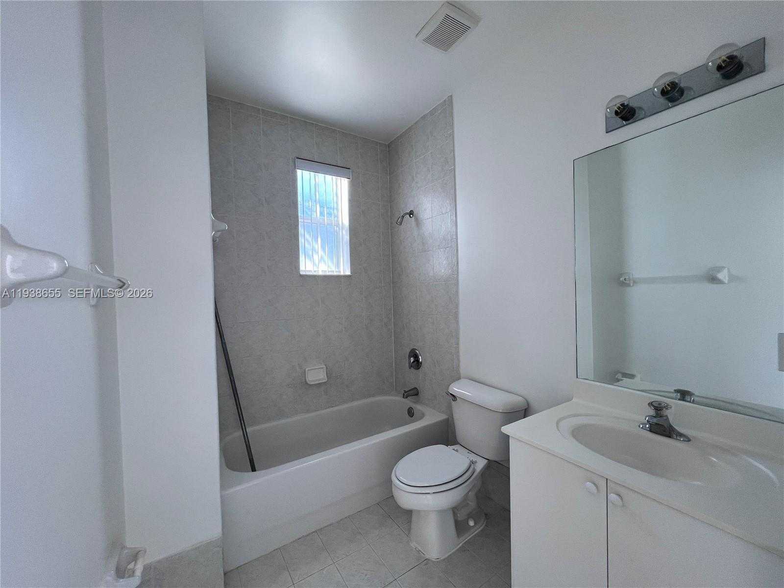 Imagen de Pequeño Objeto