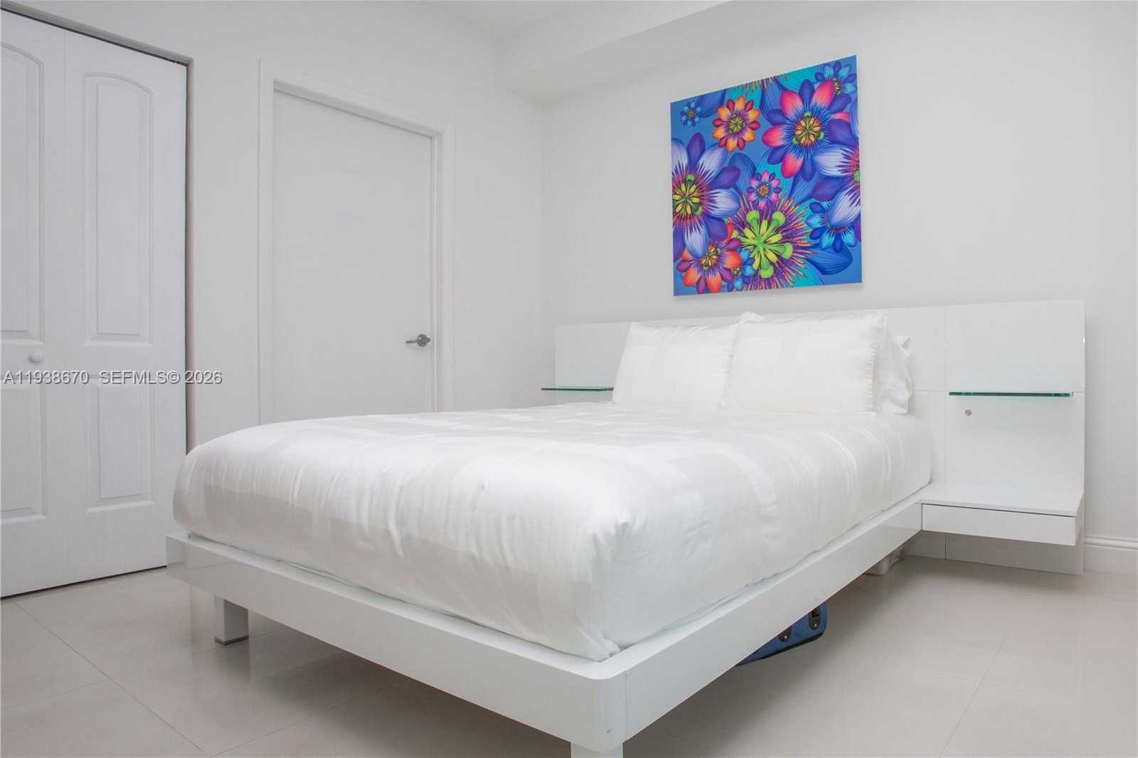 Small Image of 90 SOUTH WEST 3RD ST #2402, Miami Number 14