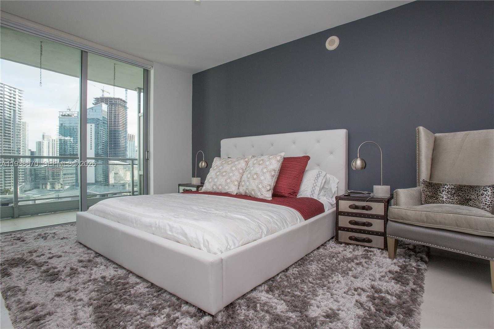 Small Image of 90 SOUTH WEST 3RD ST #2402, Miami Number 18