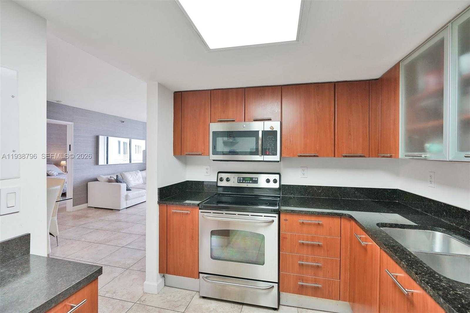 Small Image of 3300 NORTH EAST 192ND ST #1003, Aventura Number 4