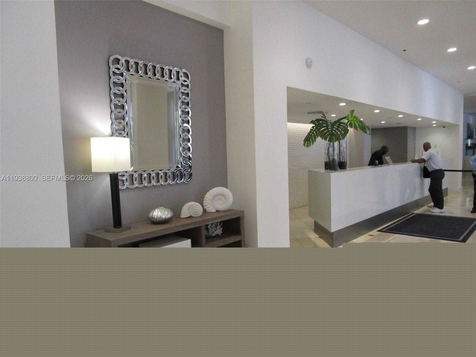 Imagen de Pequeño Objeto