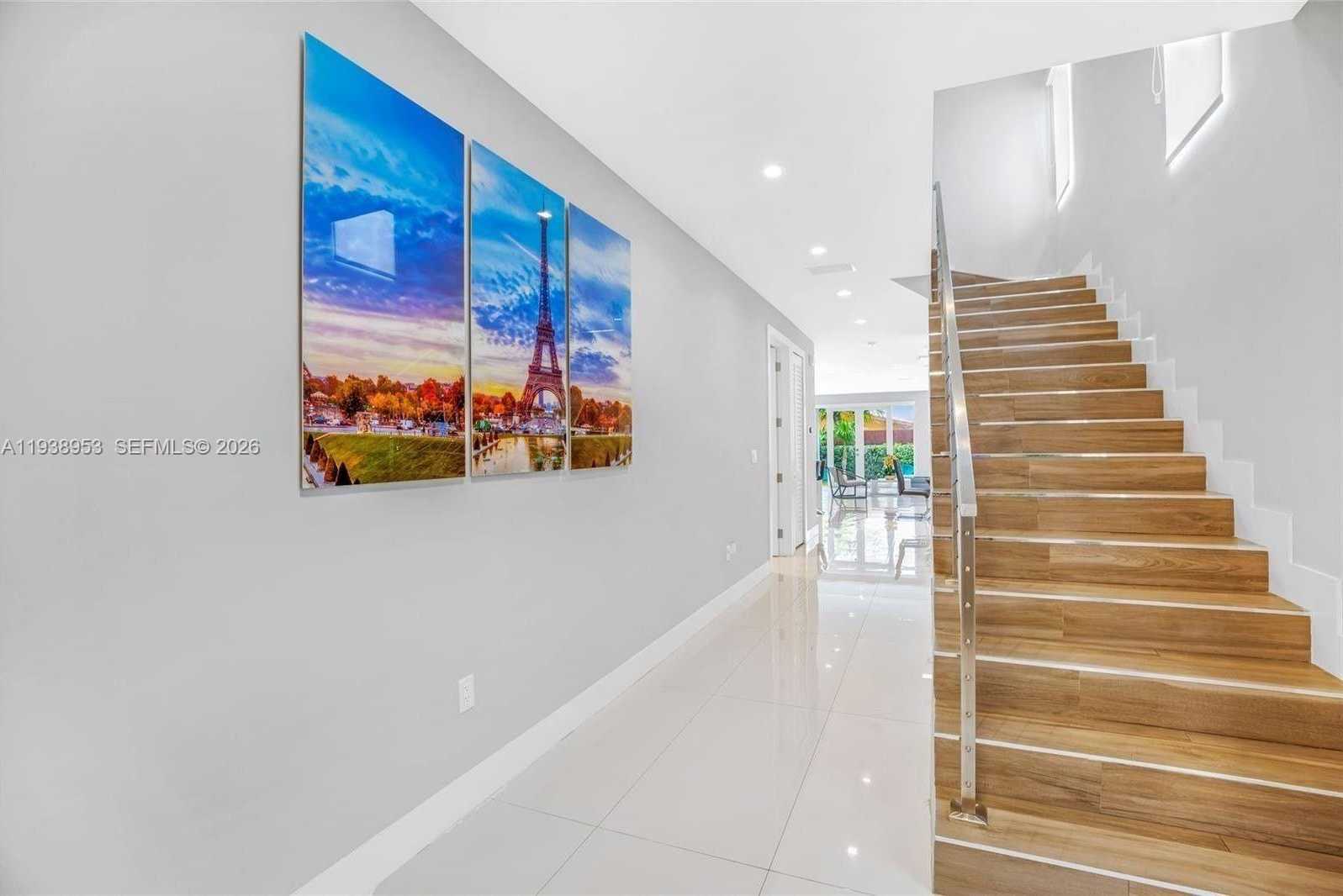 Small Image of 3655 SOUTH WEST 26TH ST, Miami Number 3