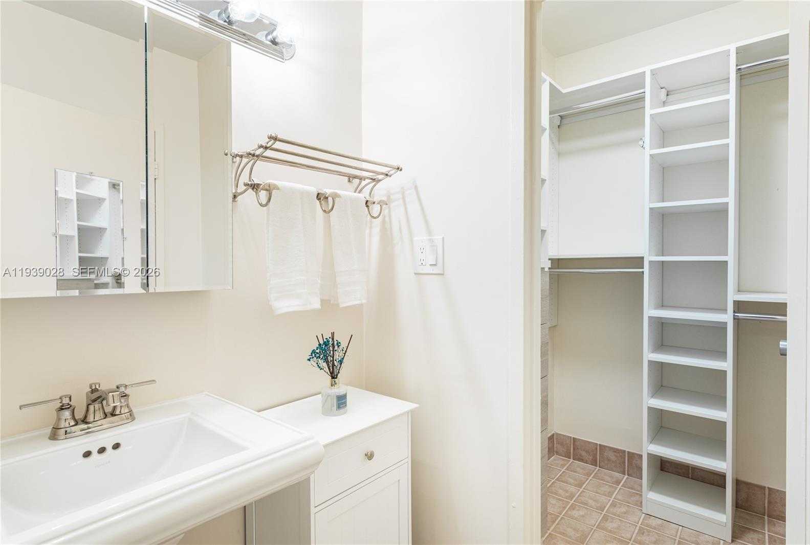 Small Image of 100 LINCOLN RD #431, Miami Beach Number 22