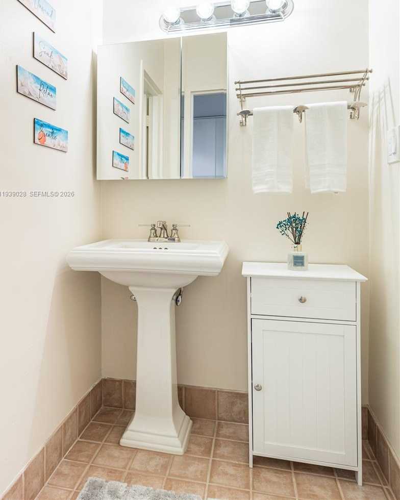 Small Image of 100 LINCOLN RD #431, Miami Beach Number 23