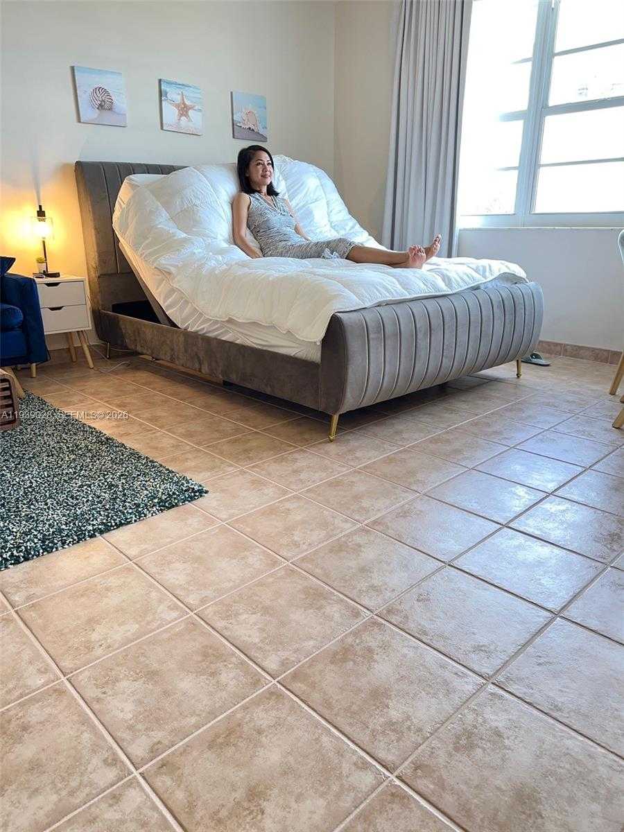 Small Image of 100 LINCOLN RD #431, Miami Beach Number 9