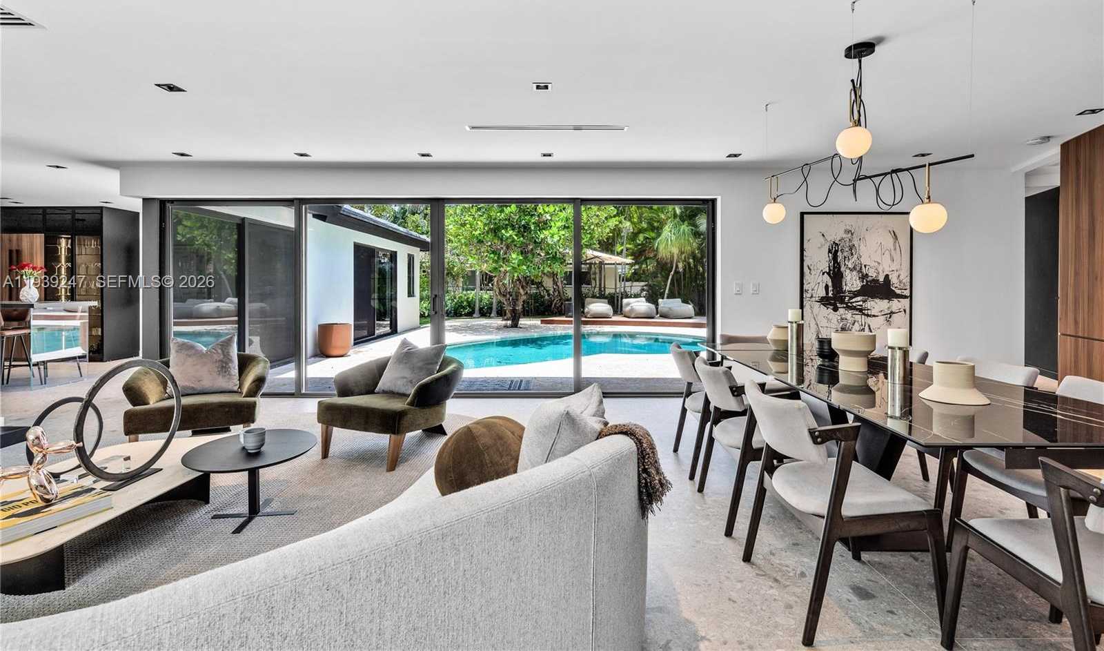 Small Image of 2500 BAYVIEW DR, Fort Lauderdale Number 3