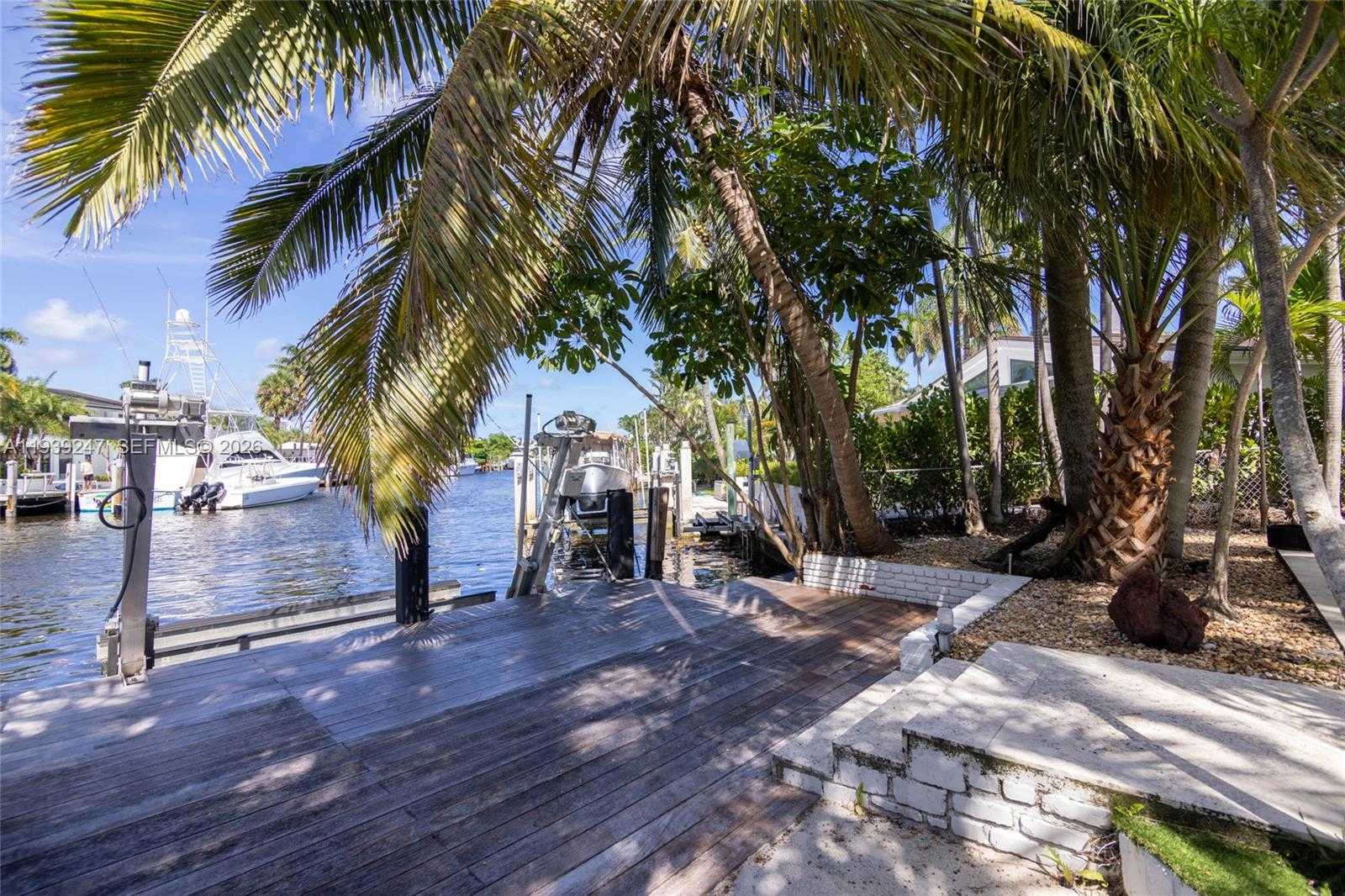 Small Image of 2500 BAYVIEW DR, Fort Lauderdale Number 50