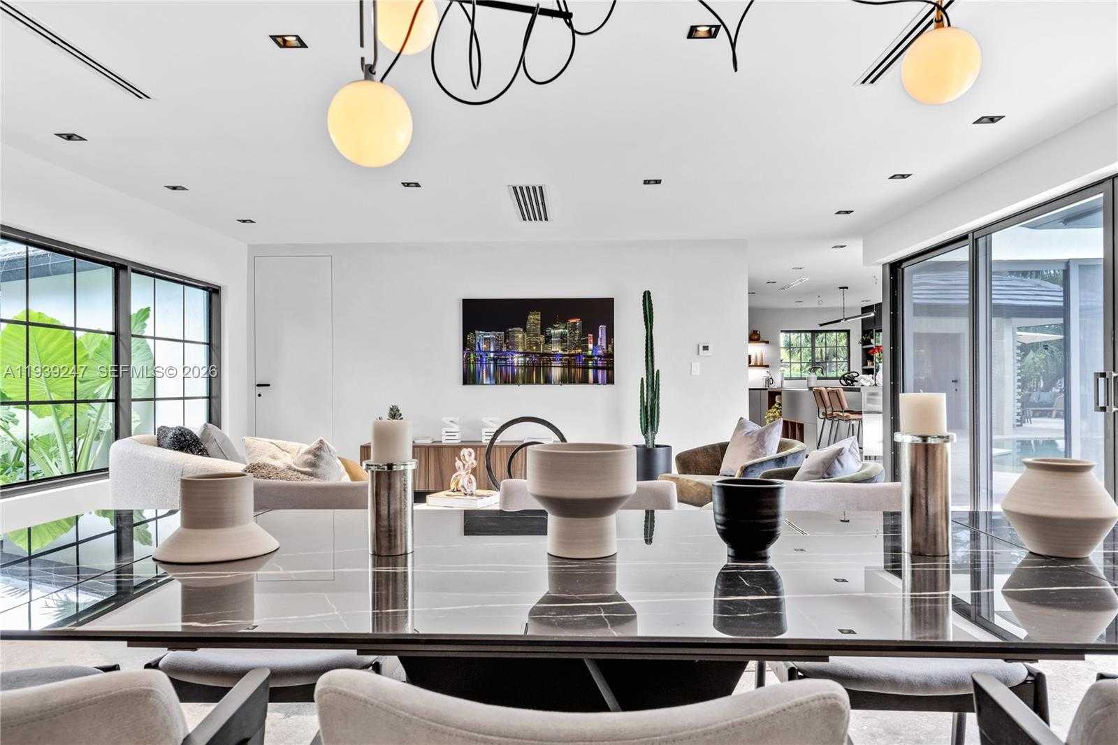 Small Image of 2500 BAYVIEW DR, Fort Lauderdale Number 6