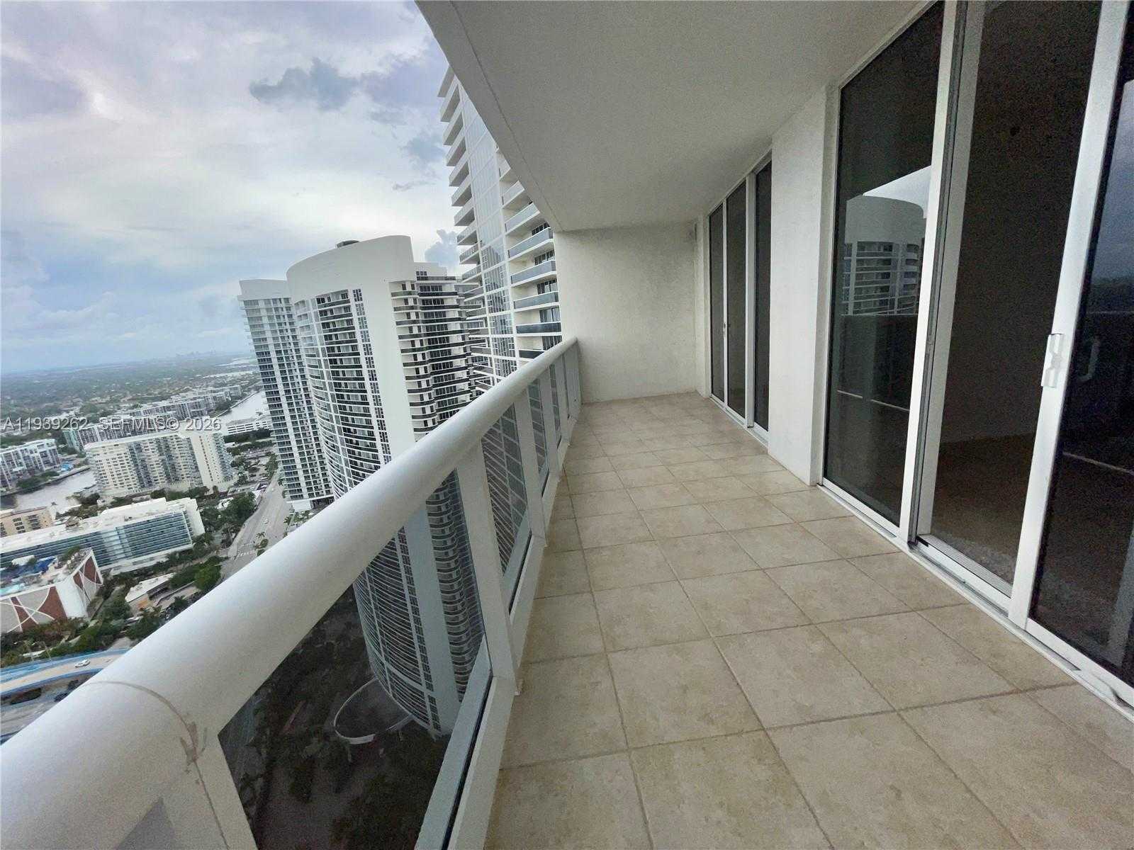 Small Image of 1850 SOUTH OCEAN DR #4109, Hallandale Beach Number 1