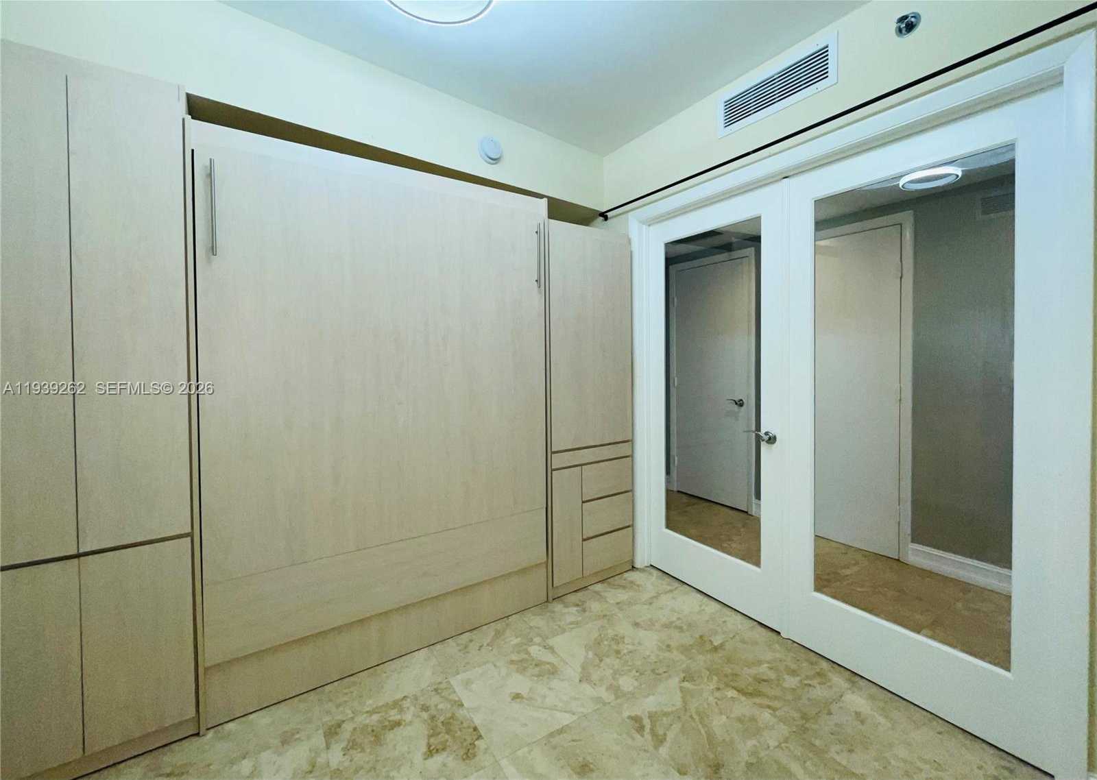 Small Image of 1850 SOUTH OCEAN DR #4109, Hallandale Beach Number 19