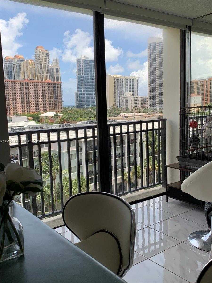Small Image of 17021 NORTH BAY RD #907, Sunny Isles Beach Number 1