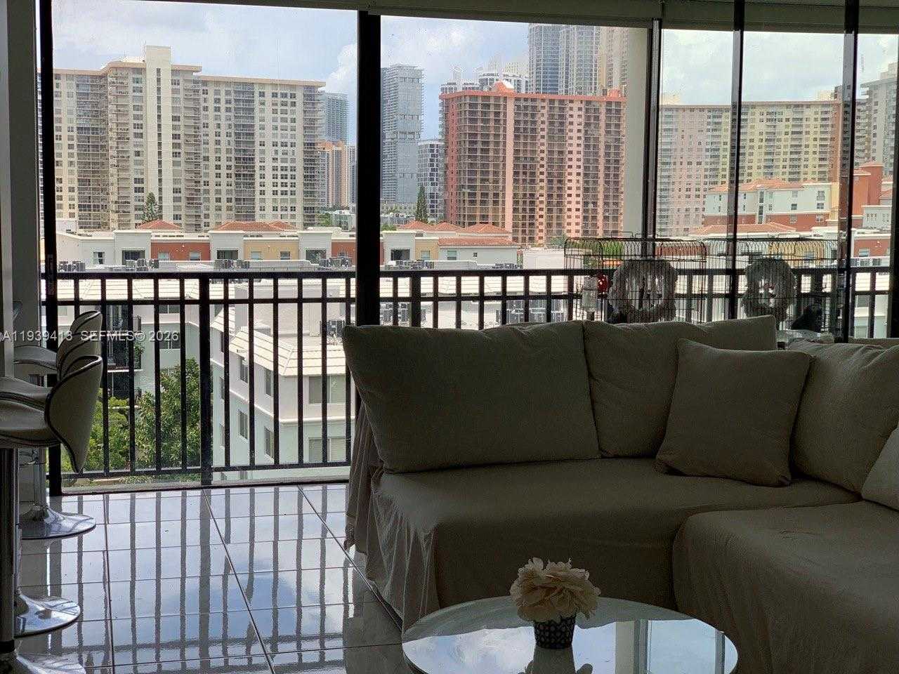 Small Image of 17021 NORTH BAY RD #907, Sunny Isles Beach Number 4