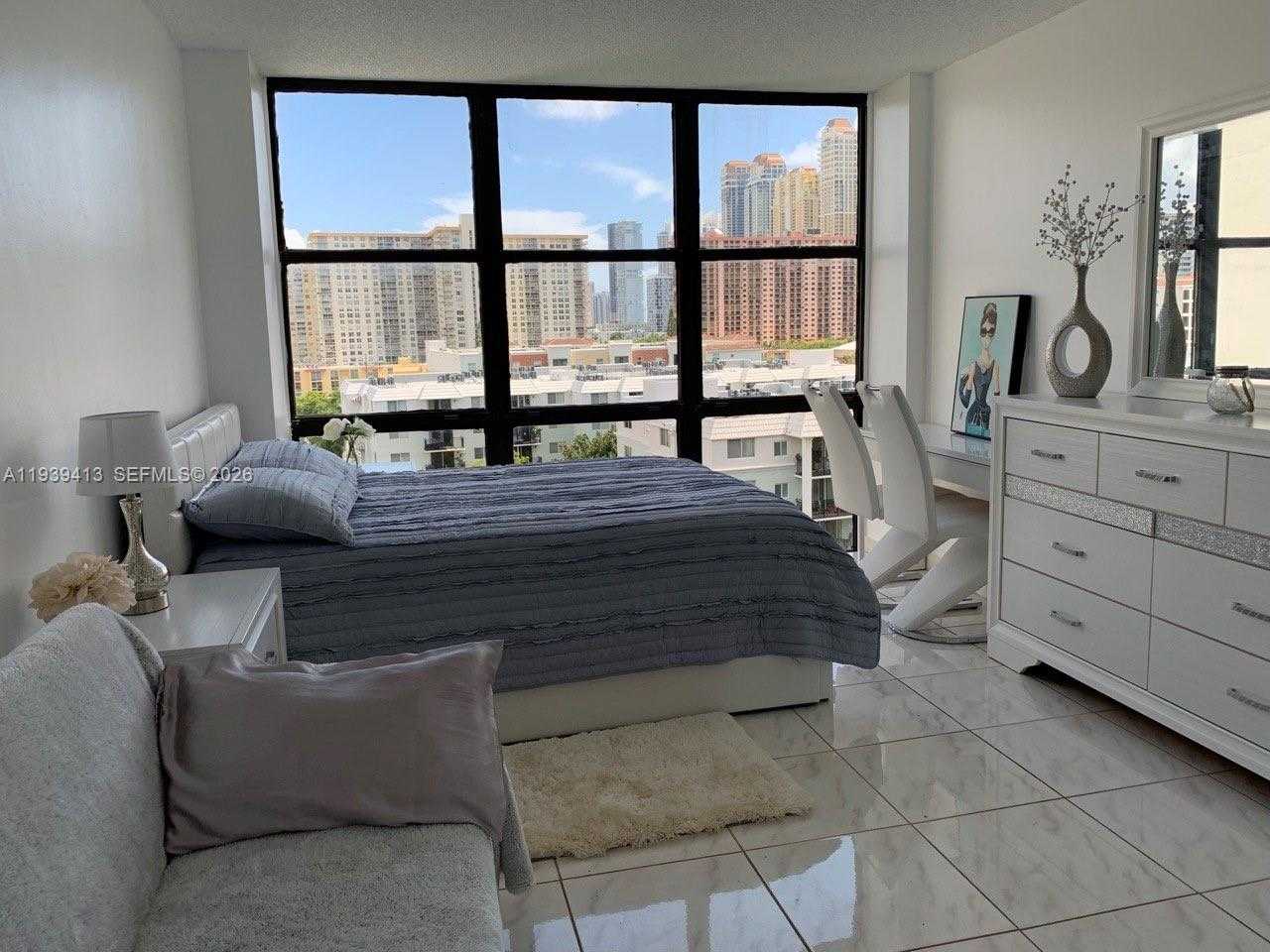 Small Image of 17021 NORTH BAY RD #907, Sunny Isles Beach Number 8