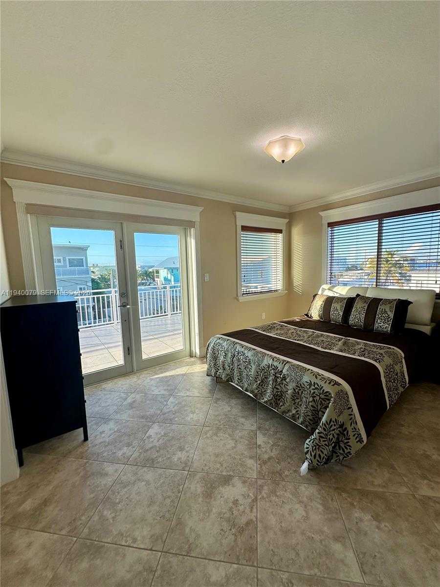 Small Image of 1516 AQUEDUCT LN #1, Key Largo Number 37