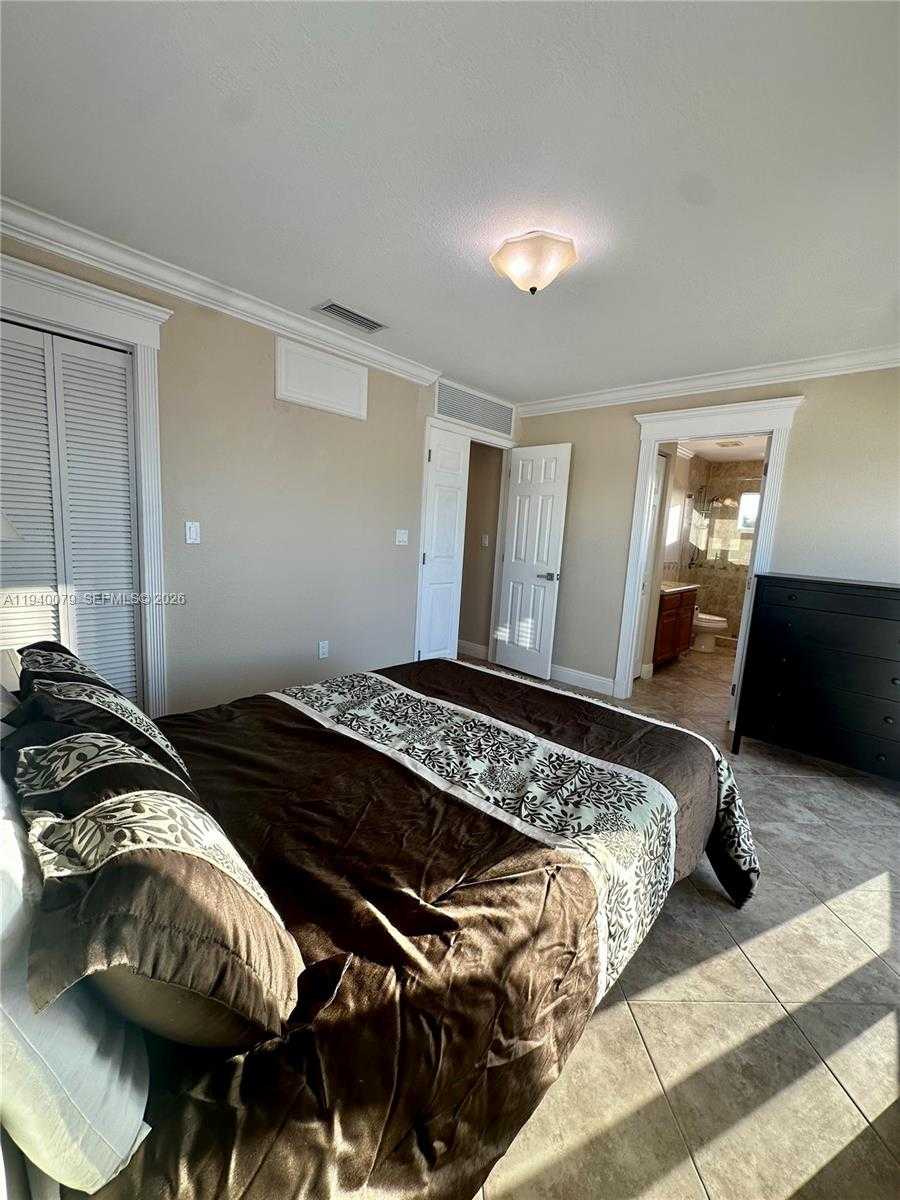 Small Image of 1516 AQUEDUCT LN #1, Key Largo Number 38