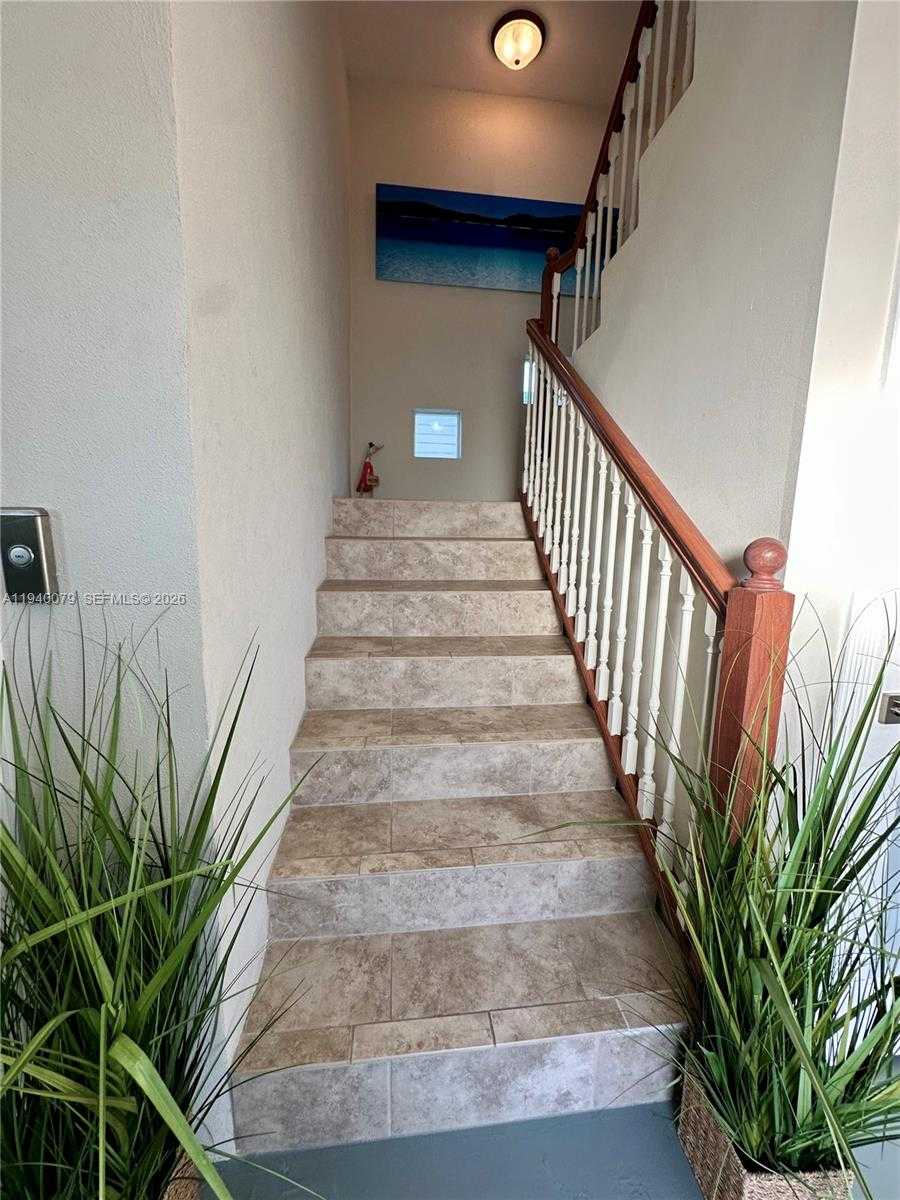 Small Image of 1516 AQUEDUCT LN #1, Key Largo Number 7