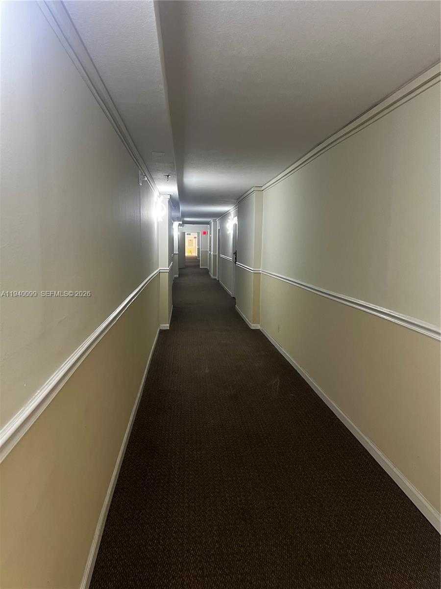 Small Image of 16909 NORTH BAY RD #421, Sunny Isles Beach Number 13