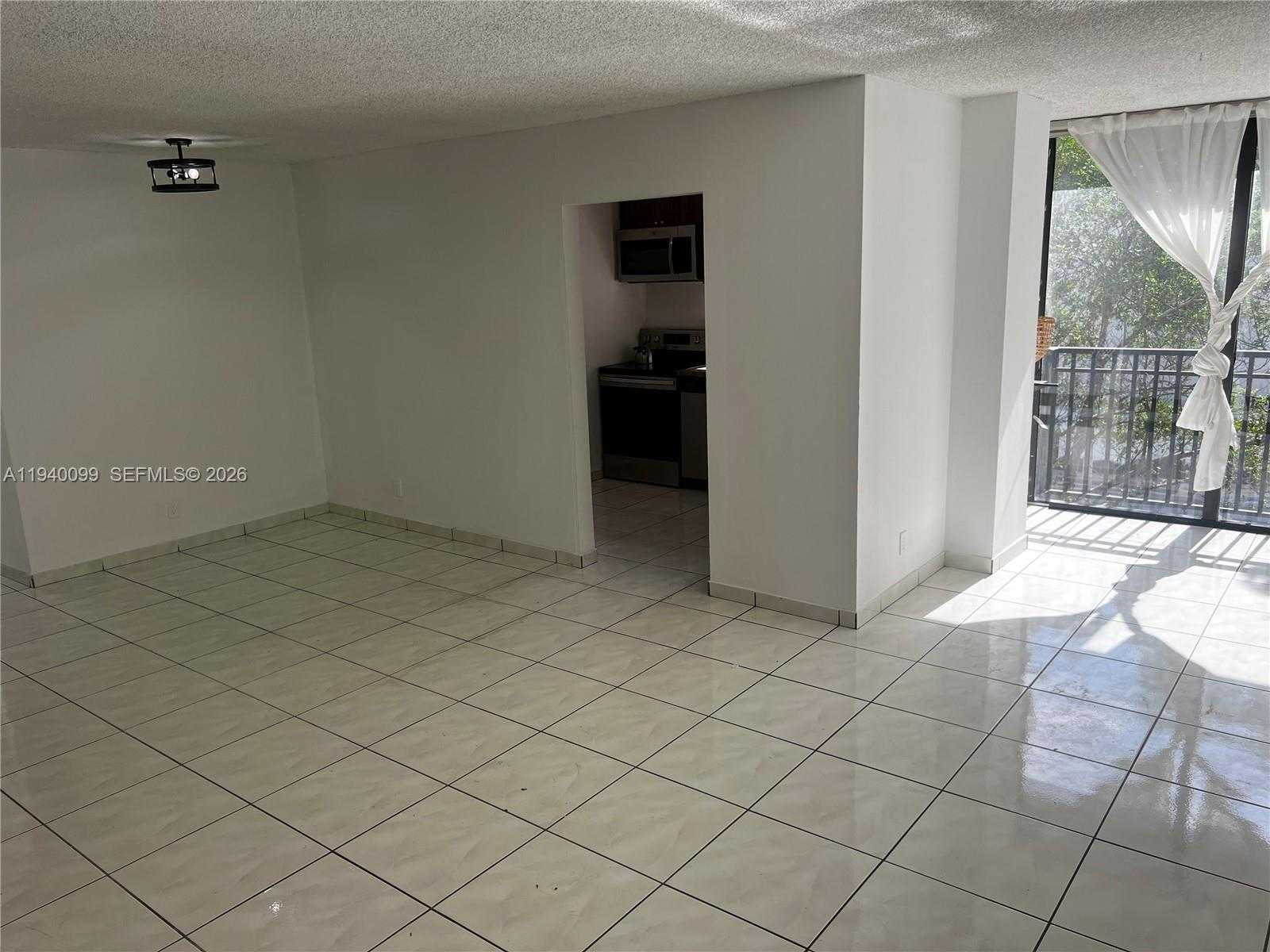 Small Image of 16909 NORTH BAY RD #421, Sunny Isles Beach Number 8