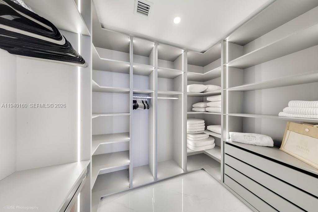 Small Image of 700 NORTH EAST 24 ST #1403, Miami Number 11