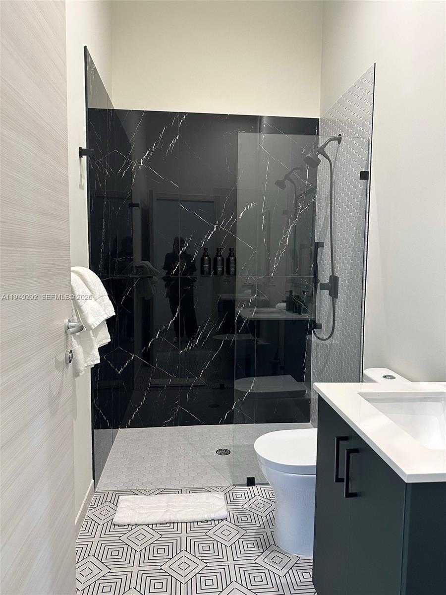 Small Image of Coral Gables Number 12