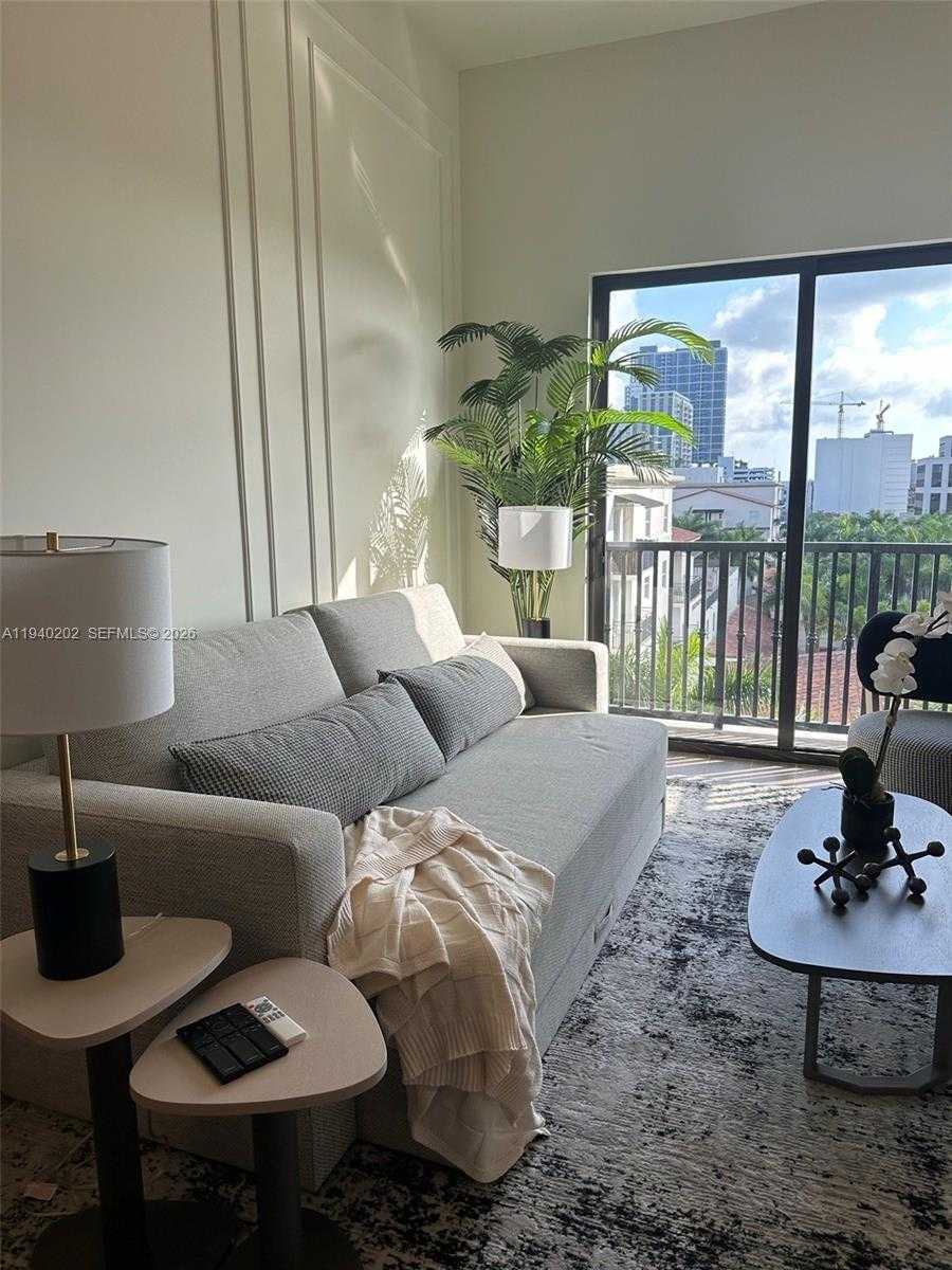 Small Image of Coral Gables Number 4