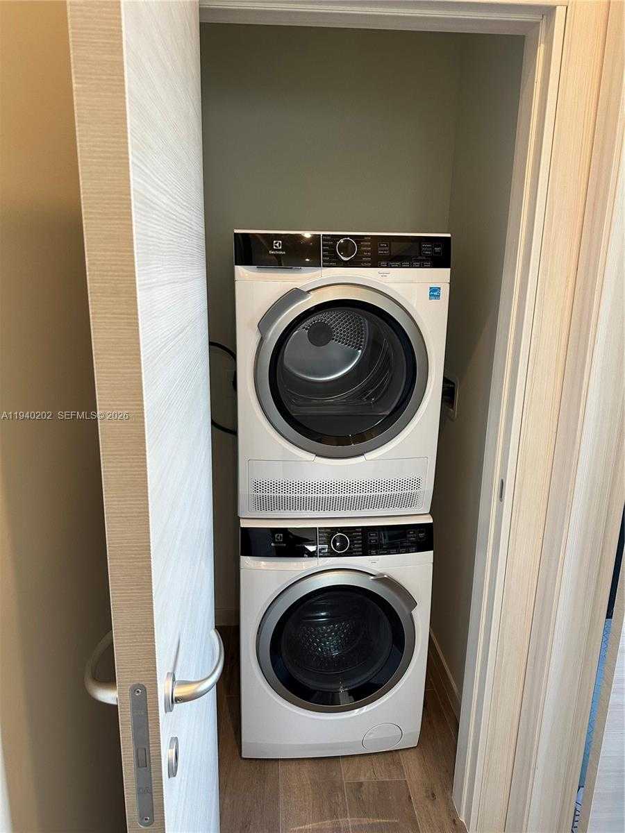 Small Image of Coral Gables Number 8