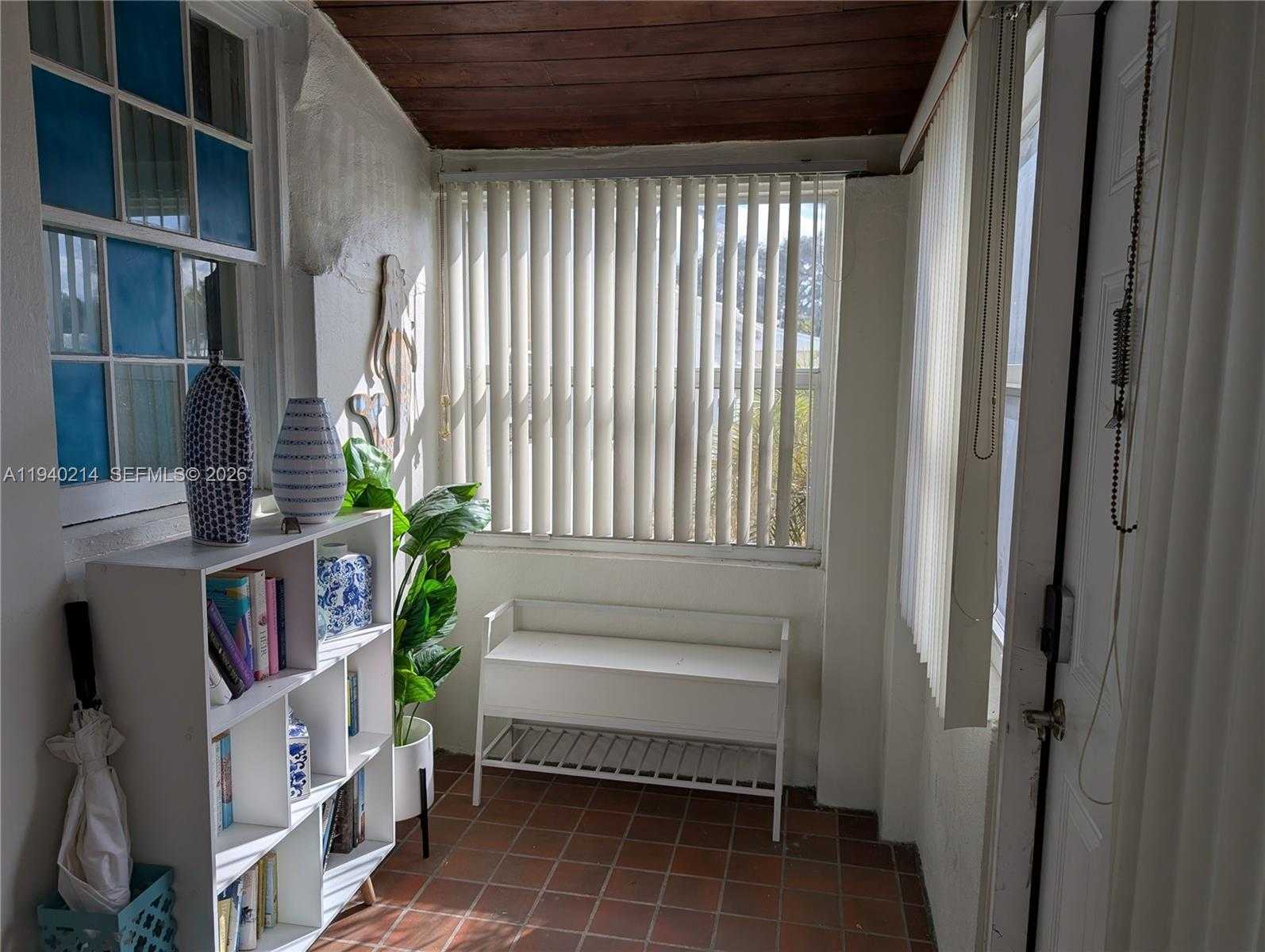 Small Image of 311 SOUTH WEST 2ND AVE #1, Dania Beach Number 5