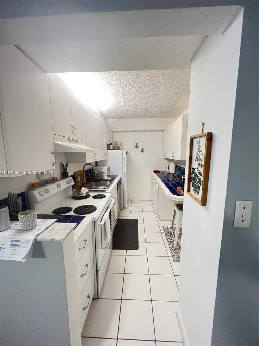 Small Image of 1251 NORTH EAST 108TH ST #811, Miami Number 15