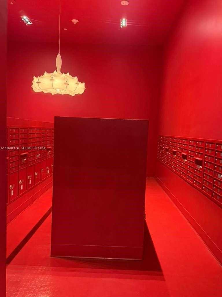 Small Image of Miami Number 30