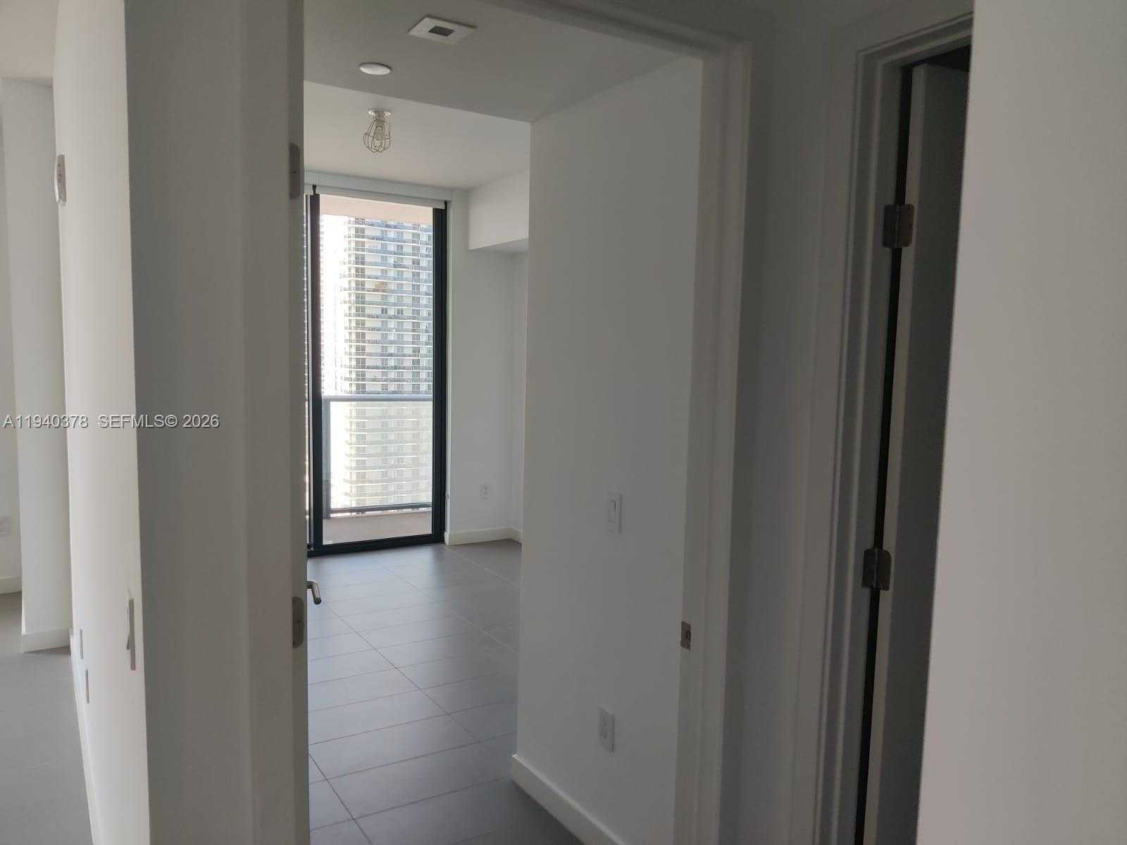 Small Image of Miami Number 36