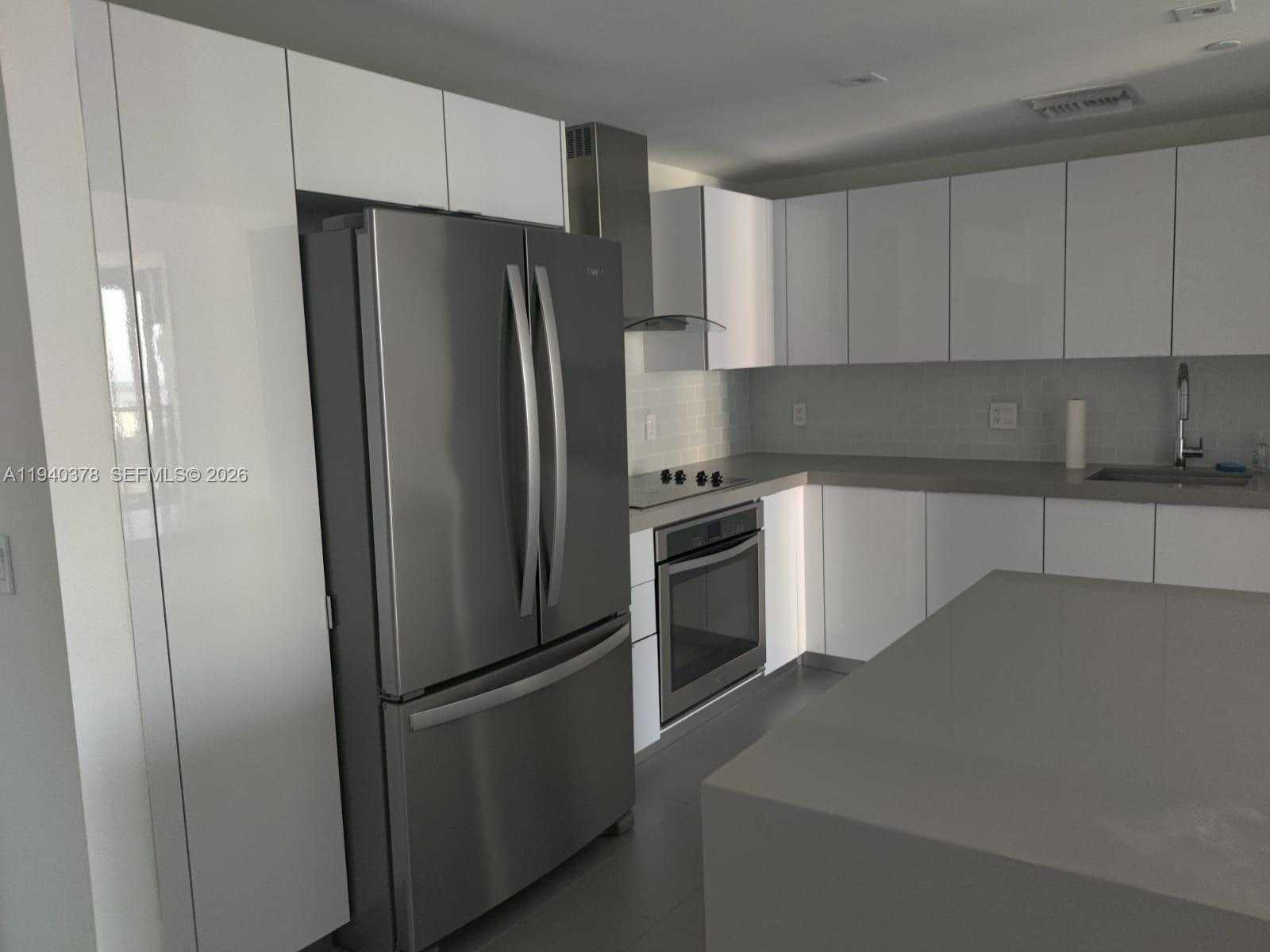 Small Image of Miami Number 39