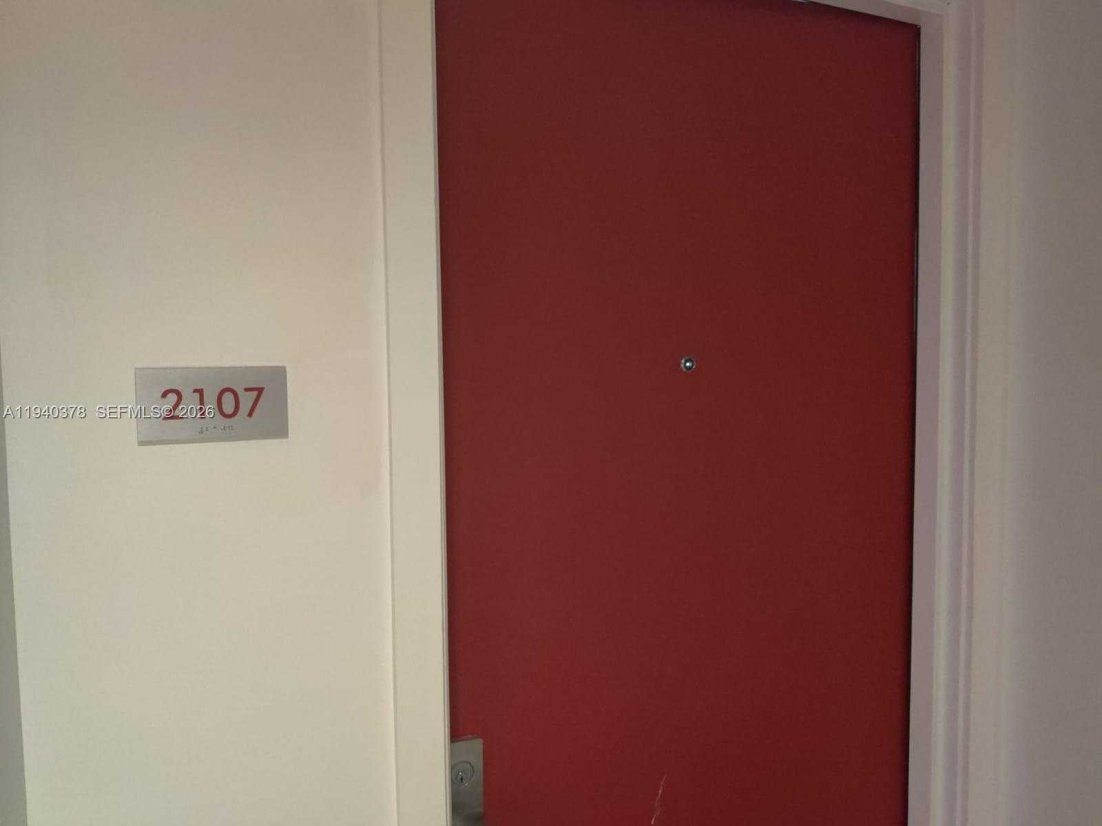 Small Image of Miami Number 42