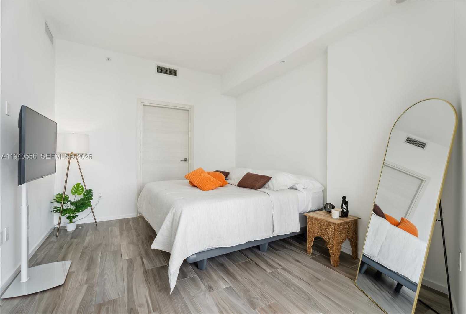 Small Image of 801 SOUTH MIAMI AVE #4803, Miami Number 11