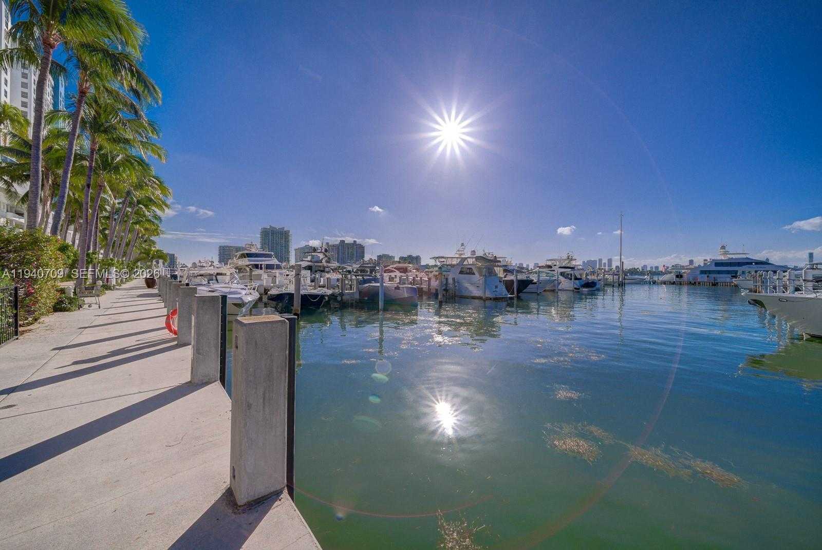 Small Image of 1900 SUNSET HARBOUR DR #1005, Miami Beach Number 25