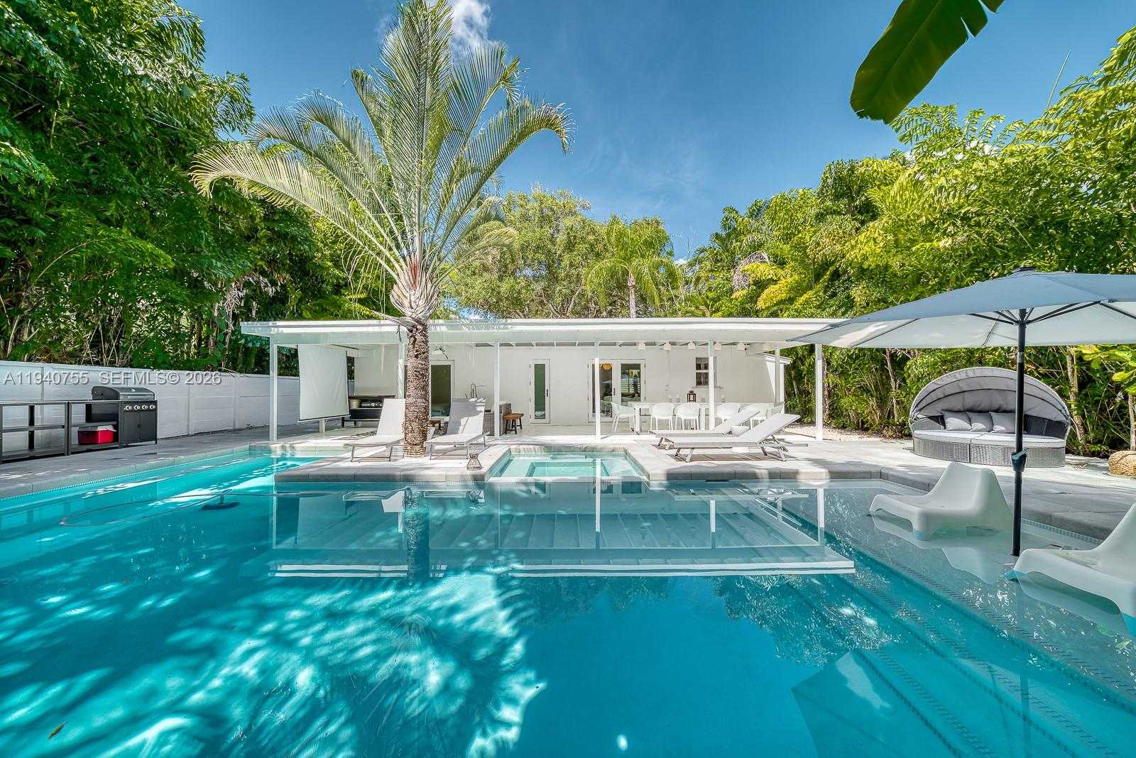 Small Image of 4000 KUMQUAT AVE, Miami Number 1