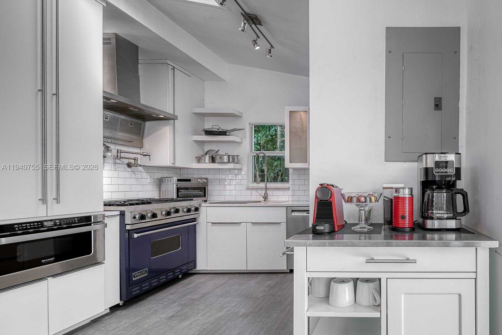 Small Image of 4000 KUMQUAT AVE, Miami Number 18