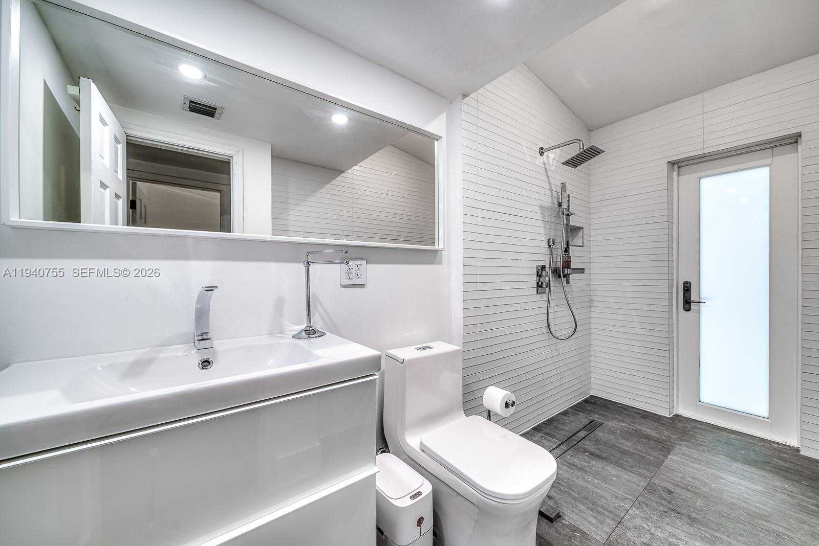 Small Image of 4000 KUMQUAT AVE, Miami Number 22