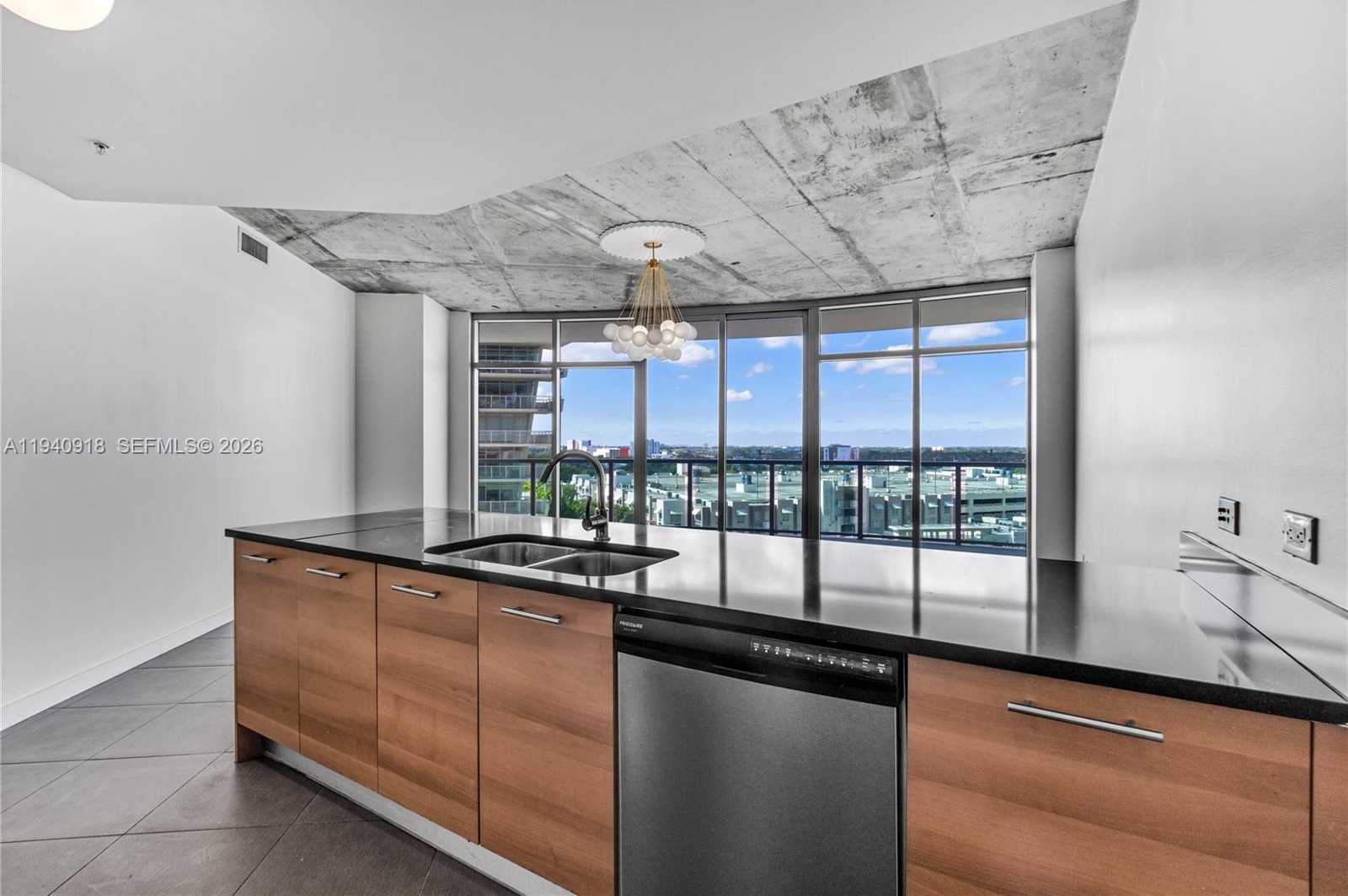 Small Image of 3301 NORTH EAST 1ST AVE #H0807, Miami Number 6