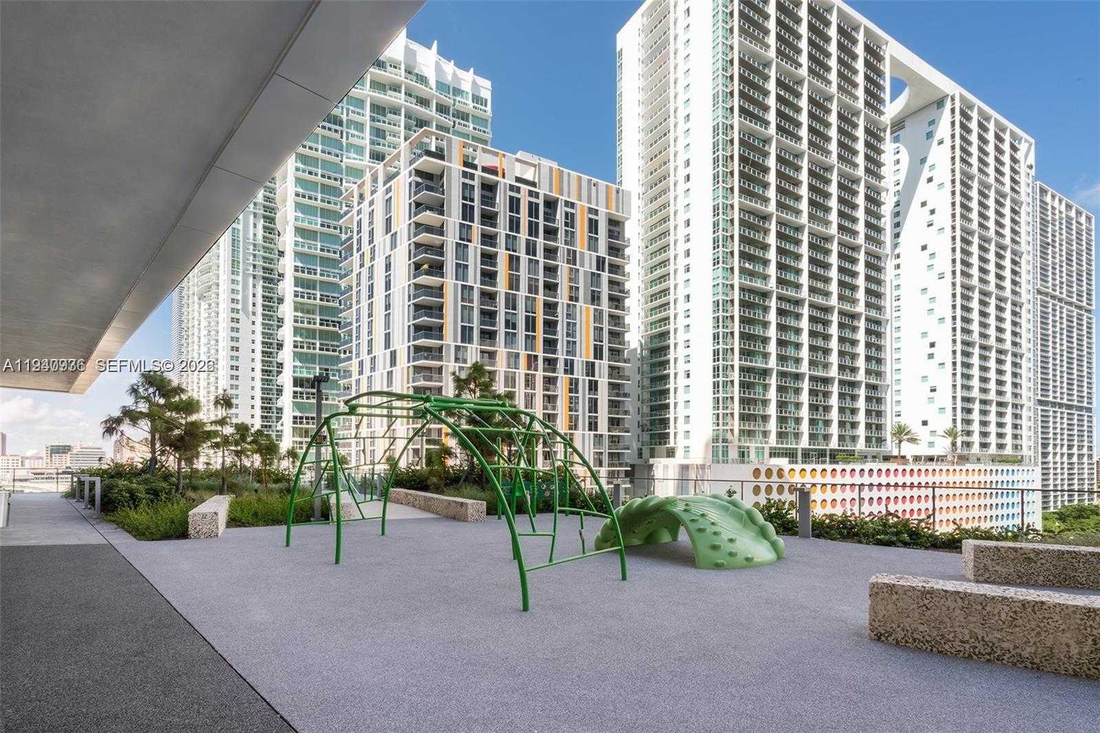 Small Image of 68 SOUTH EAST 6TH ST #3402, Miami Number 16