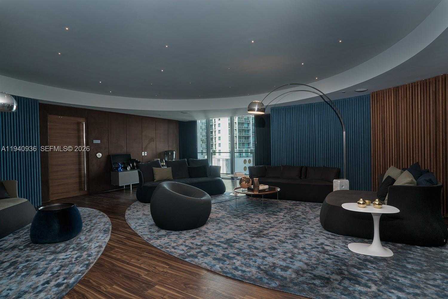 Small Image of 68 SOUTH EAST 6TH ST #3402, Miami Number 22