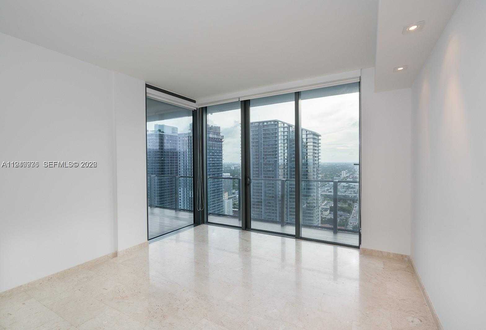 Small Image of 68 SOUTH EAST 6TH ST #3402, Miami Number 6