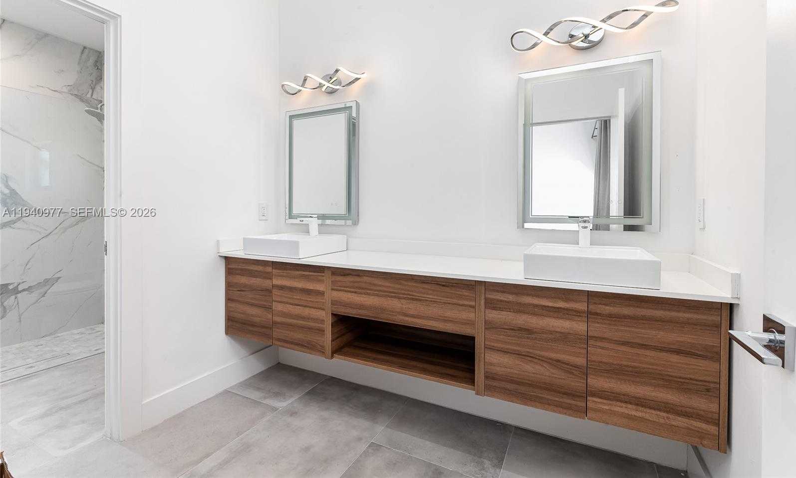 Small Image of 2560 NORTH EAST 199TH ST, Miami Number 22